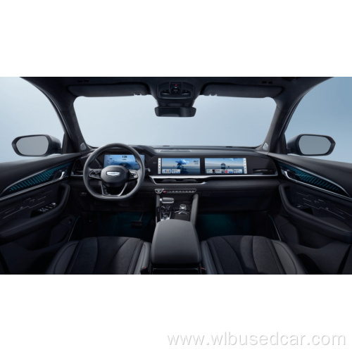 Compact 2023 Xingyue L electric vehicle